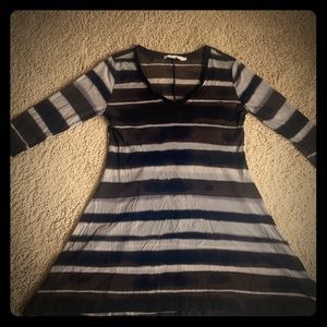 Lauren Vidal semi-sheer tunic